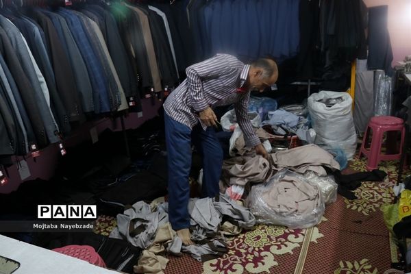 بازدید از مراکز توزیع لباس فرم دانش آموزان خراسان رضوی