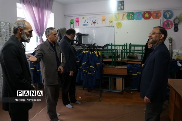 بازدید از مراکز توزیع لباس فرم دانش آموزان خراسان رضوی