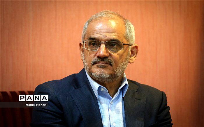 حاجی‌میرزایی خبر داد: پرداخت پاداش پایان خدمت بازنشستگان از نیمه دوم شهریور