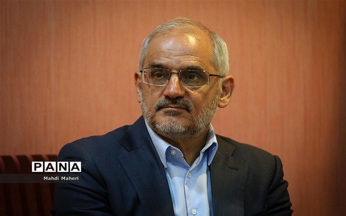 حاجی‌میرزایی خبر داد: پرداخت پاداش پایان خدمت بازنشستگان از نیمه دوم شهریور