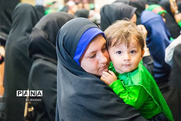 همایش شیرخوارگان حسینی در ارومیه
