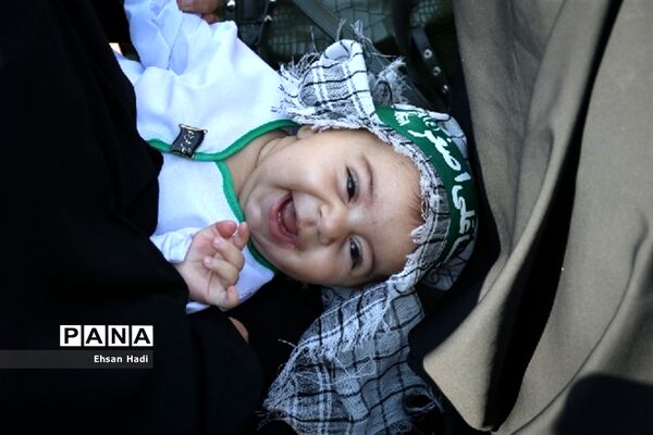 برگزاری باشکوه مراسم شیرخوارگان حسینی در مصلای مشهد