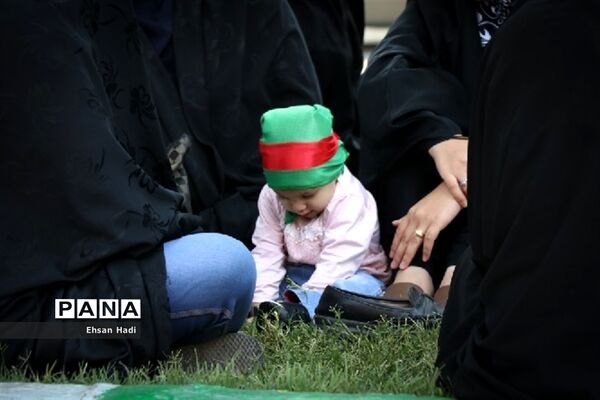 برگزاری باشکوه مراسم شیرخوارگان حسینی در مصلای مشهد