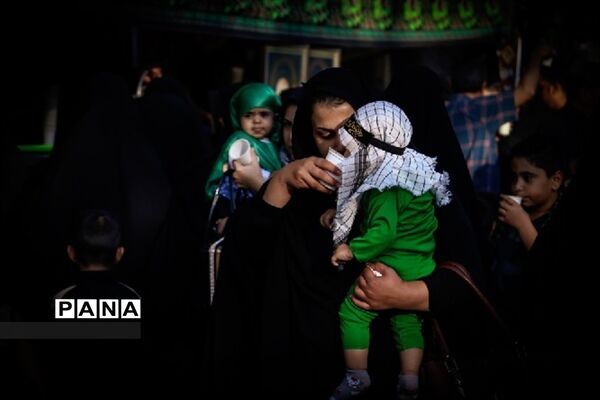 برگزاری باشکوه مراسم شیرخوارگان حسینی در مصلای مشهد