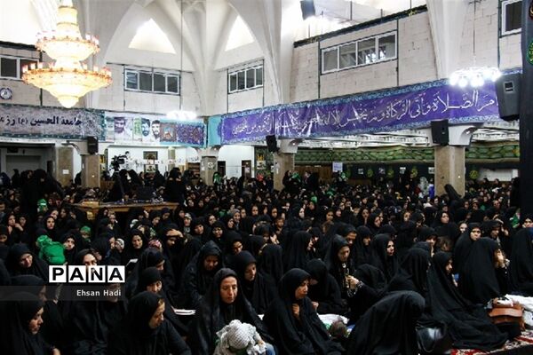 برگزاری باشکوه مراسم شیرخوارگان حسینی در مصلای مشهد