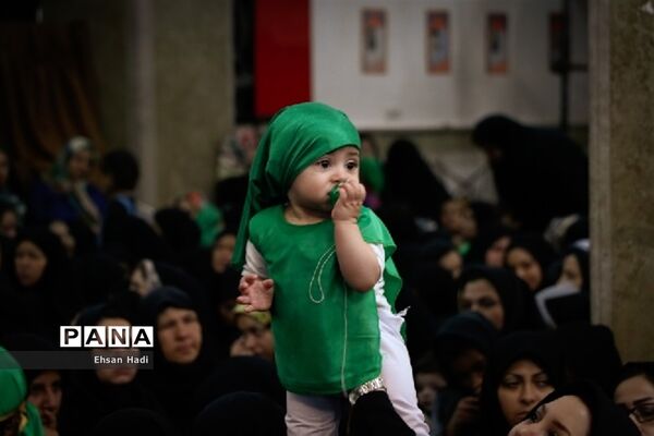 برگزاری باشکوه مراسم شیرخوارگان حسینی در مصلای مشهد