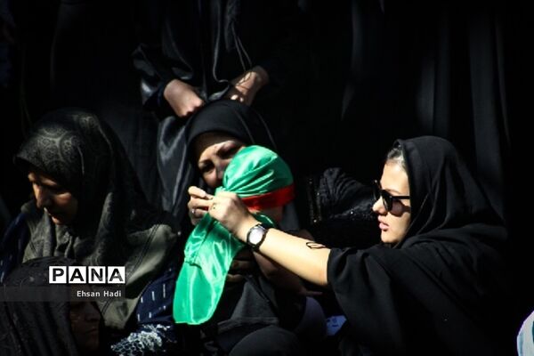برگزاری باشکوه مراسم شیرخوارگان حسینی در مصلای مشهد