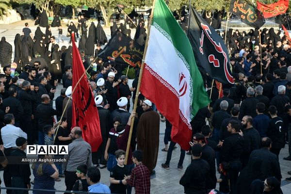 دسته‌روی عزاداران حسینی در امامزاده ابراهیم(ع) بابلسر