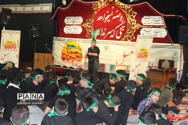 برگزاری مراسم سوگواری احلی من العسل در هیئت انصار شهر کرج