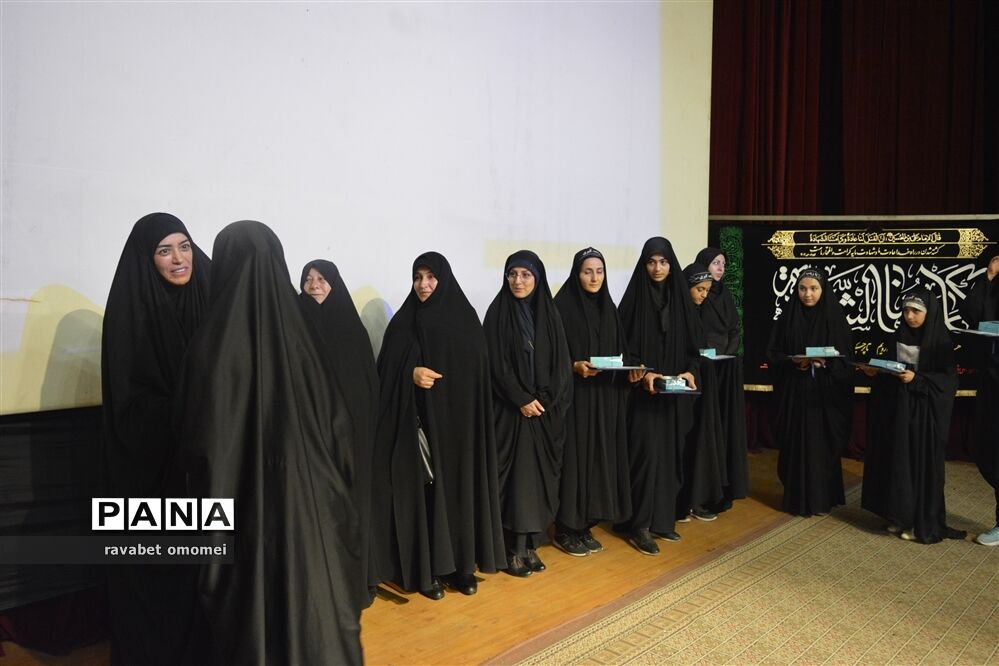 برگزاری اجتماع بزرگ بانوان زینبی در قزوین