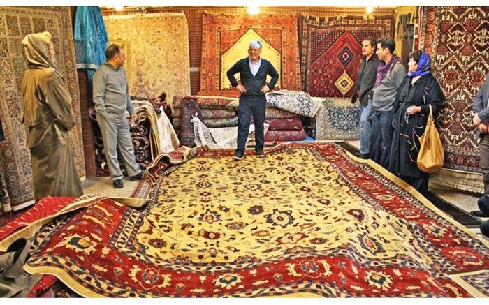 معاون سابق بازاریابی شرکت سهامی فرش:هنوز می‌توان مشتریان وفادار به فرش ایران را راضی نگه داشت