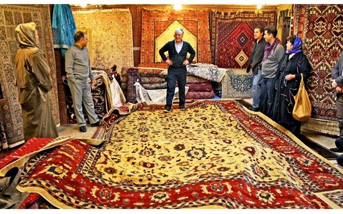 معاون سابق بازاریابی شرکت سهامی فرش:هنوز می‌توان مشتریان وفادار به فرش ایران را راضی نگه داشت