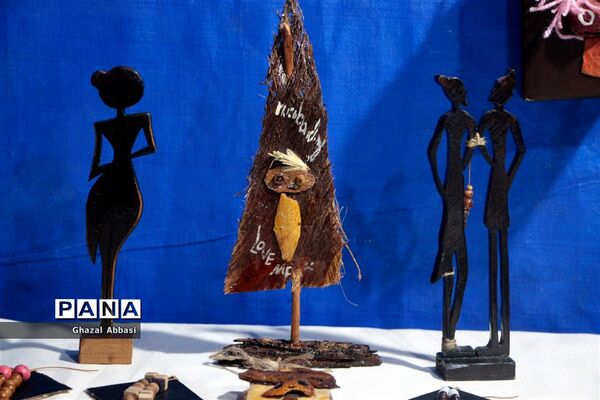 نمایشگاه هنری دست آفرین