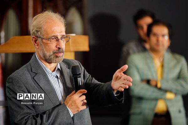«درآستانه پنجاه سالگی» جشنواره  بین‌المللی فیلم رشد