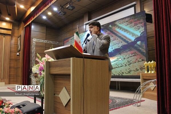 آیین تجلیل ازمعلمان و دانش‌آموزان نام آور مسابقات کشوری در رشته‌های ورزشی