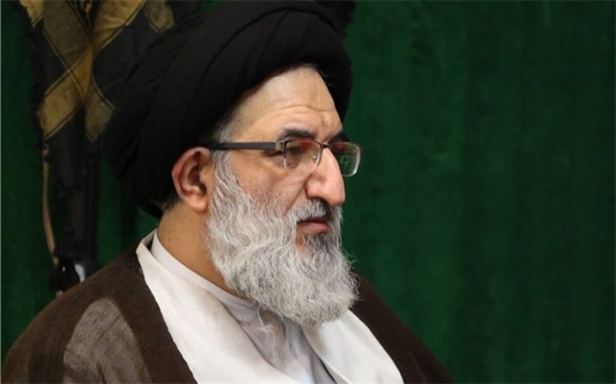 نماینده ولی فقیه در استان البرز : هدف دشمن در جنگ نرم القای شبهه و جلب اعتماد است