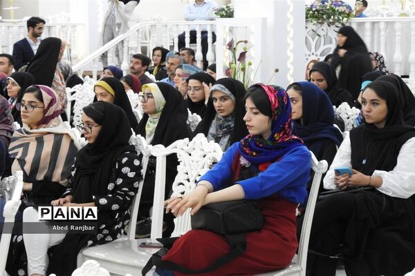 تجلیل از نفرات برتر کنکور۹۸ استان‌های مازندران، گیلان و گلستان