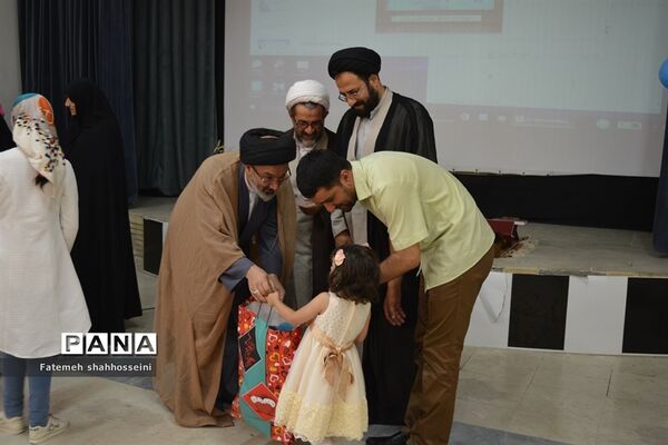 برگزاری مراسم اختتامیه اوقات فراغت موسسه نورالهدی درفیروزکوه