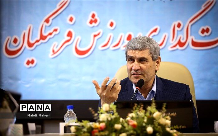 استفاده از قهرمانان ورزشی تحصیل‌کرده به عنوان دبیر تربیت‌بدنی مدارس