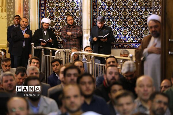 غبارروبی مضجع مطهر حضرت امام رضا (علیه‌السلام)