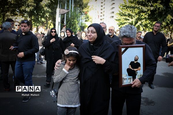 تشییع پیکر مهدی شادمانی