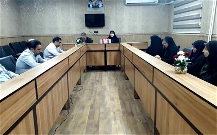 رئیس اداره آموزش و پرورش چهاردانگه:همدلی و تعامل مهمترین عنصر پیشبرد اهداف سازمان است