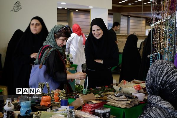 نمایشگاه زنان و تولید ملی