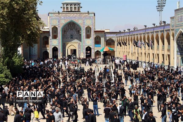 عزاداری هیات قشقایی‌های مقیم شیراز در ظهر تاسوعای حسینی