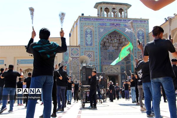 عزاداری مردم شیراز در تاسوعای حسینی