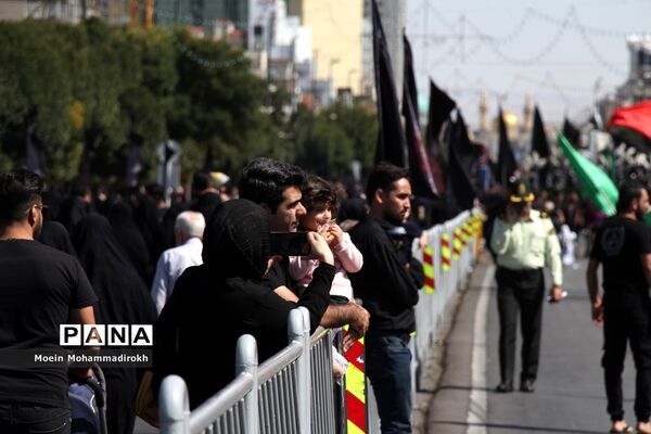 مراسم عزاداری روز تاسوعا در مشهد مقدس