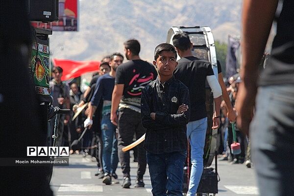 مراسم عزاداری روز عاشورا در مشهد مقدس