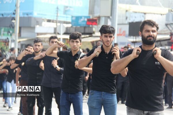 عزاداری روز عاشورا در محمودآباد