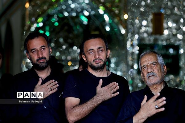 مراسم عزاداری و نماز ظهر عاشورا در حرم حضرت عبدالعظیم