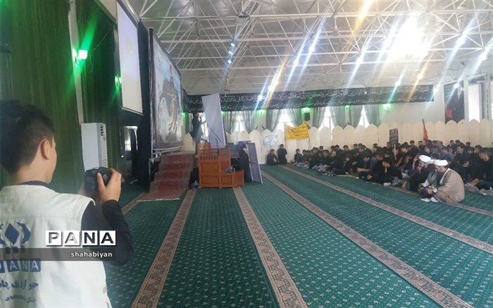 فرهنگ عاشورای حسینی باید در بین نوجوانان  ومردم گسترش یابد