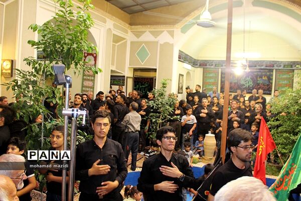 روضه‌خوانی در خانه‌های سنتی یزد