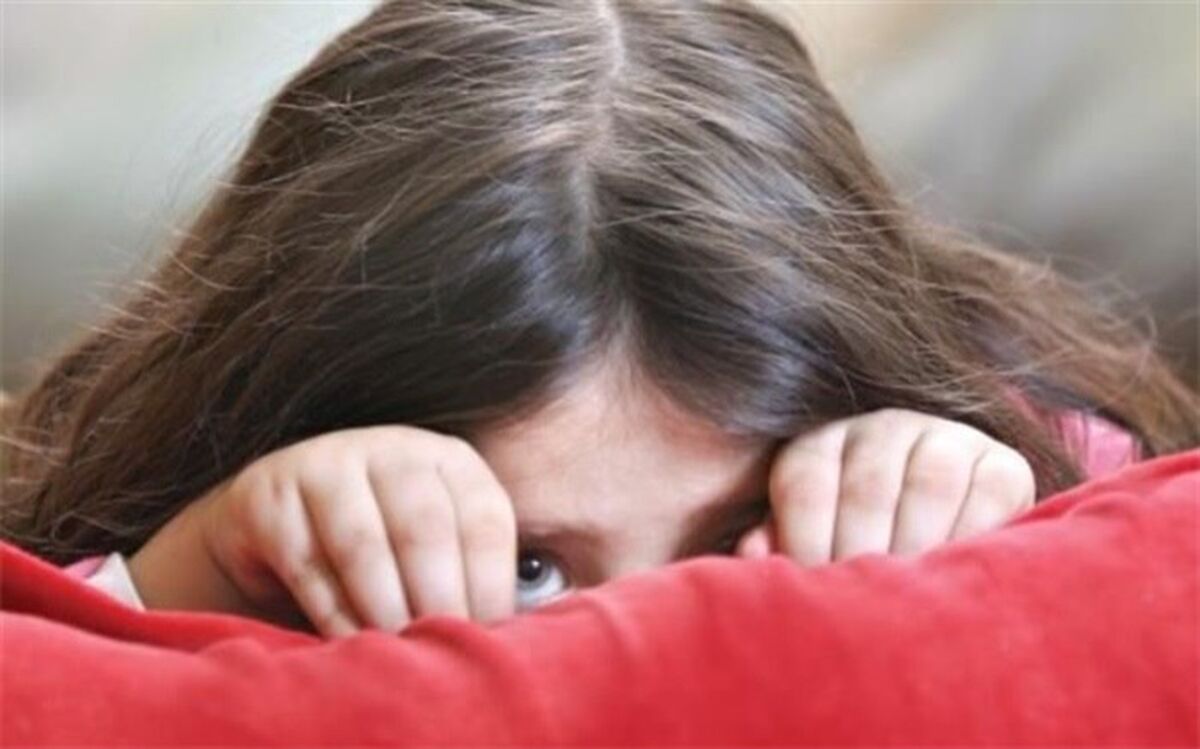 چگونه با کودک خجالتی برخورد کنیم
