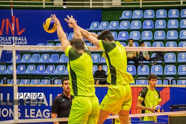 تمرین تیم والیبال شهرداری ارومیه