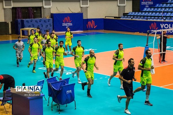 تمرین تیم والیبال شهرداری ارومیه