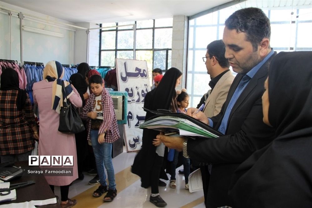 بازدید از فرایند تولید و ارائه لباس فرم مدارس در بجنورد
