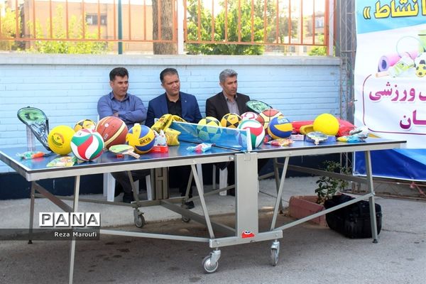 اعزام کاروان تجهیزات و وسایل ورزشی به مناطق ۲۴گانه آموزش و پرورش استان