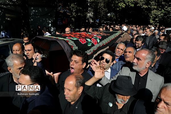 تشییع پیکر مرحوم اسدالله عسگراولادی
