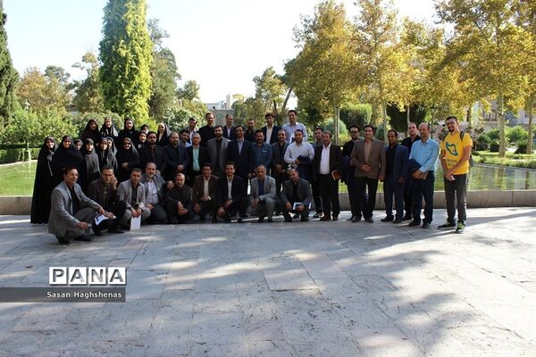 نشست مشترک معاونان پرورشی و تربیت‌بدنی و مسئولان سازمان دانش‌آموزی شهرستان‌های تهران