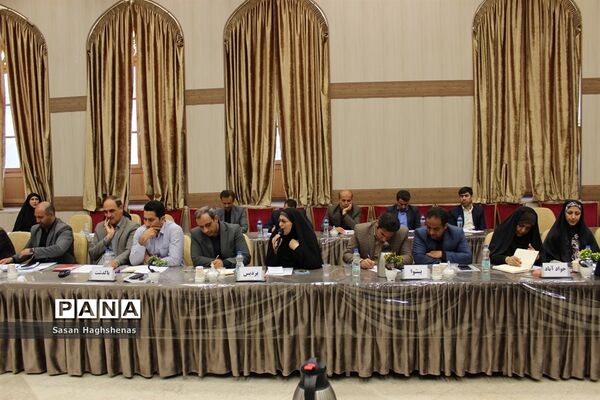 نشست مشترک معاونان پرورشی و تربیت‌بدنی و مسئولان سازمان دانش‌آموزی شهرستان‌های تهران