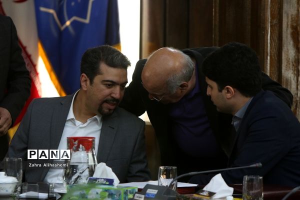 آیین رونمایی و الصاق نمادین برچسب سرویس مدارس شهر تهران