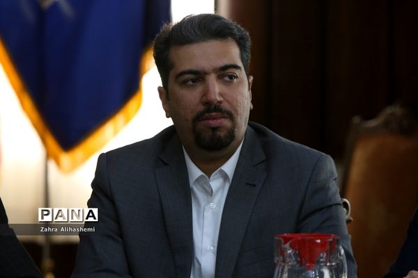 آیین رونمایی و الصاق نمادین برچسب سرویس مدارس شهر تهران