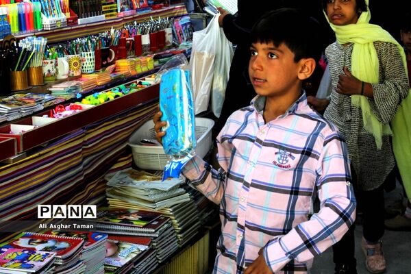 حال و هوای خرید لوازم التحریر برای سال تحصیلی جدید در ارومیه
