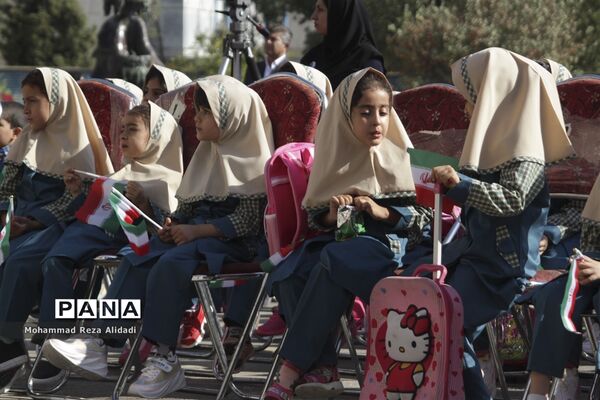آیین استانی زنگ شکوفه‌ها در شیراز