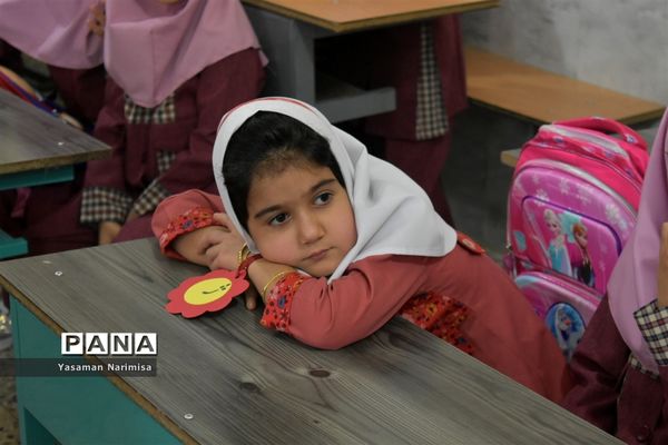 برگزاری آیین شکوفه‌های حسینی در امیدیه