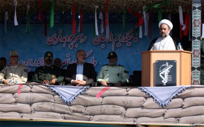 مراسم رژه نیروهای مسلح استان سیستان و بلوچستان برگزار شد