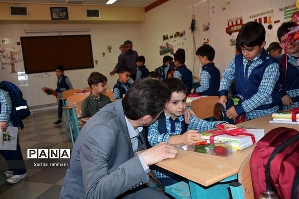 جشن شکوفه‌ها و غنچه‌ها